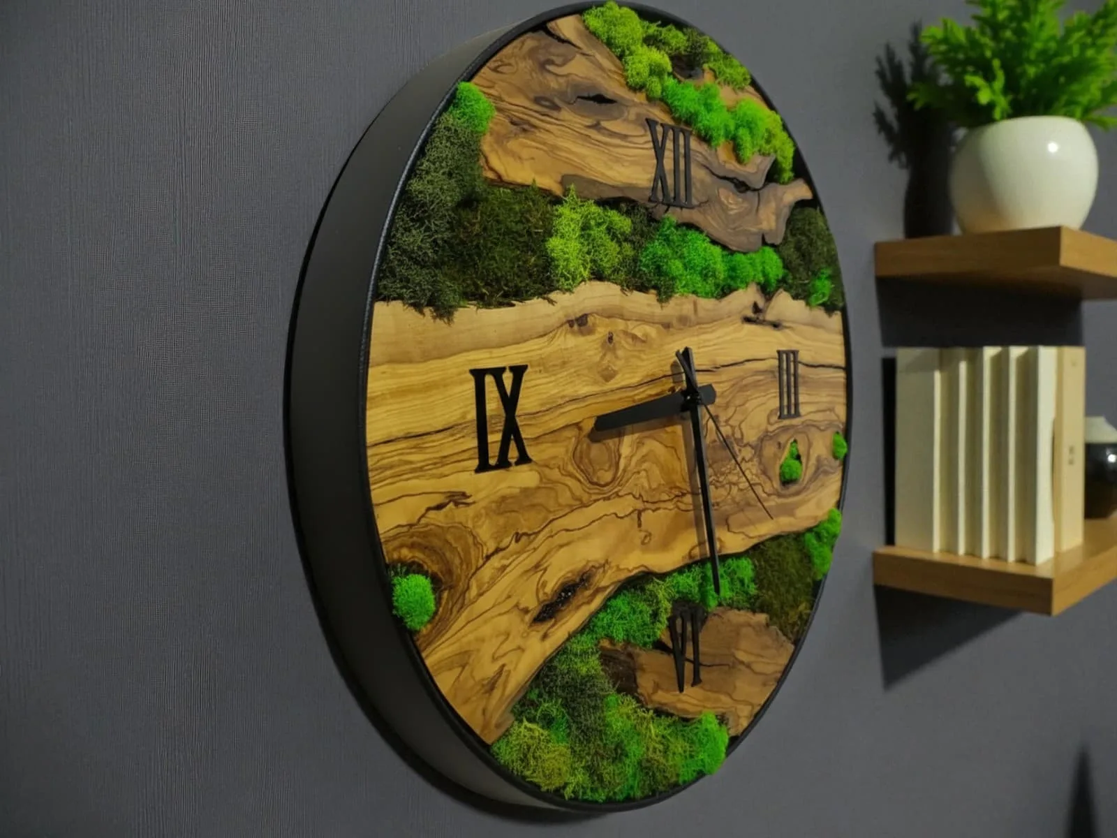 Metal Frame Olive Wood Moss Clock