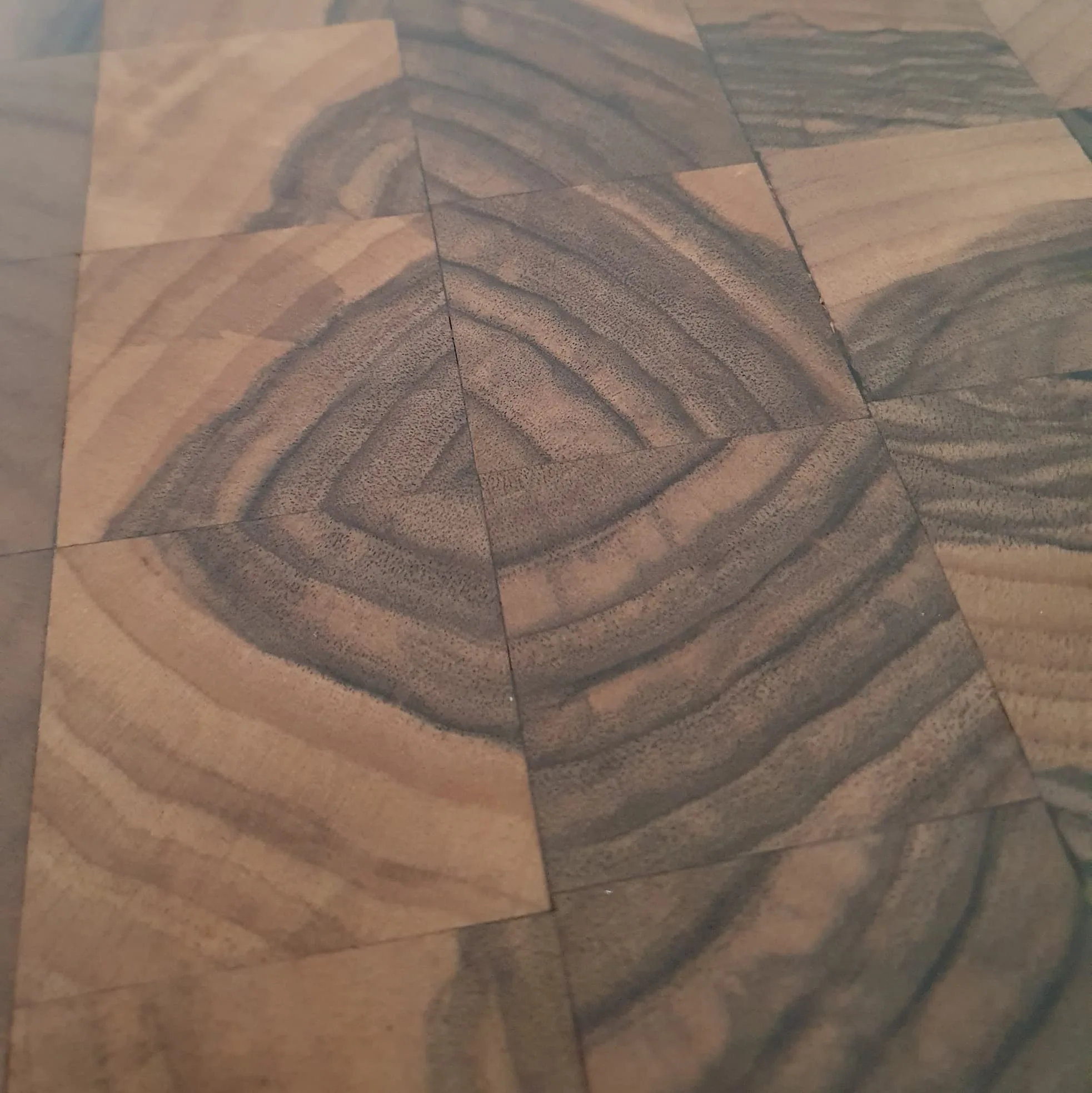 End grain pattern walnut butcher block