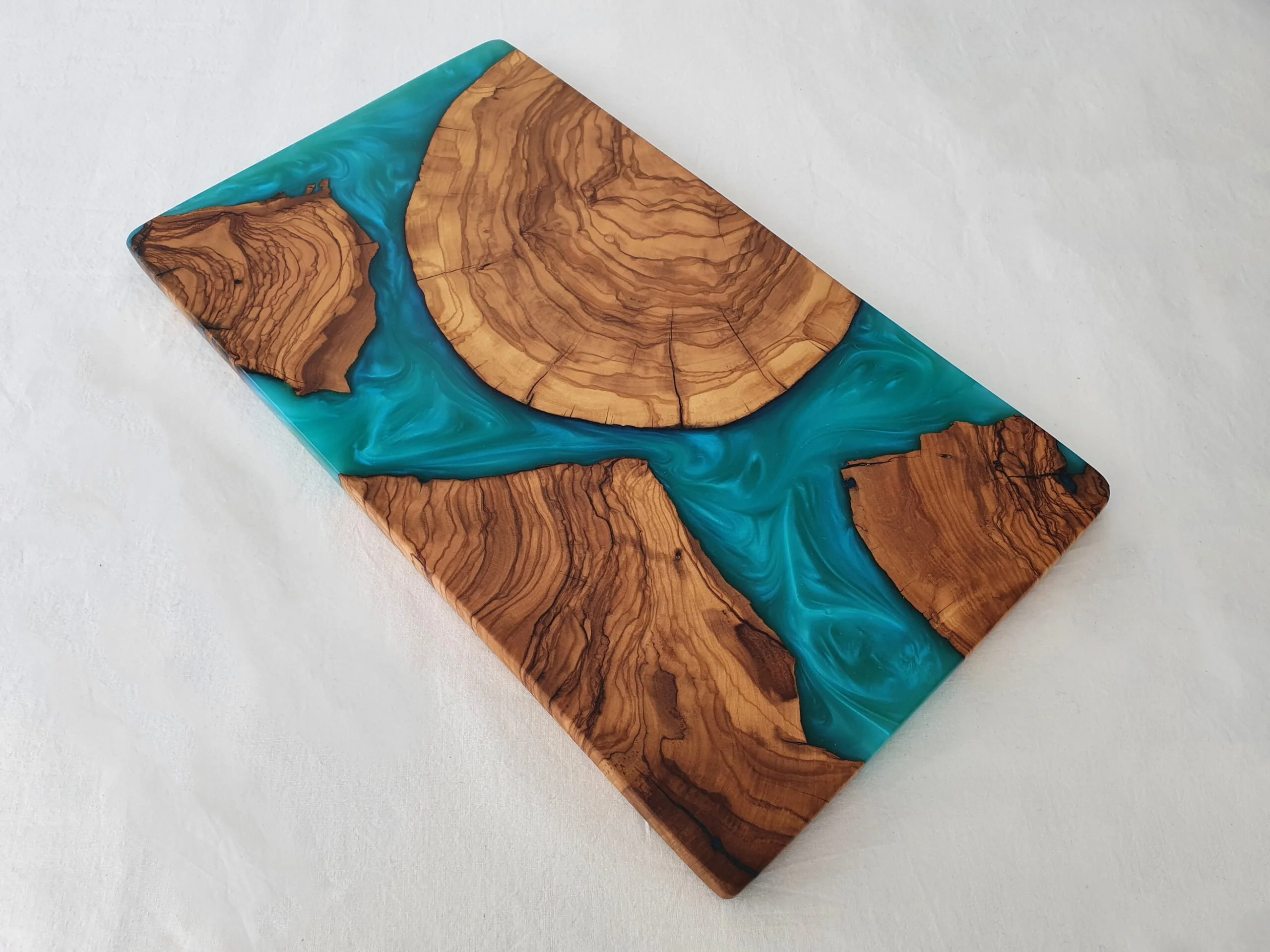 Epoxy river cutting board turquoise color